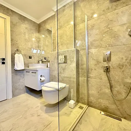 With A Pool And Sea View In Kalkan 2 Apartman Kaş