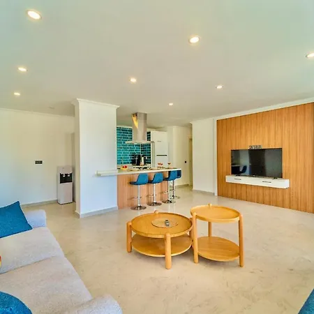 With A Pool And Sea View In Kalkan 2 Apartman *